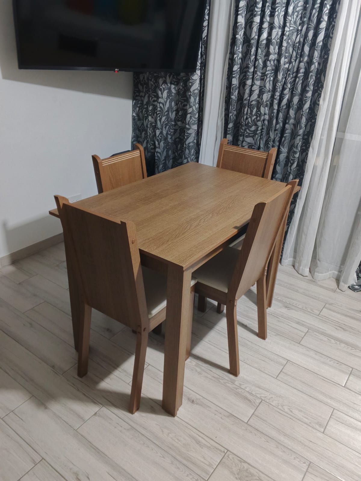 Comedor 4 Puestos – Modelo Ana